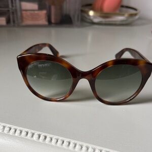 Gucci tortoise shell sunglasses